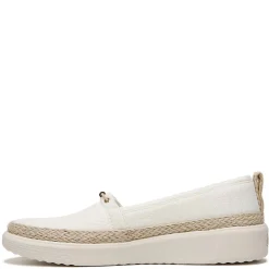 Bzees Loafers|Women's , Maui Slip-On White Palm Leaf