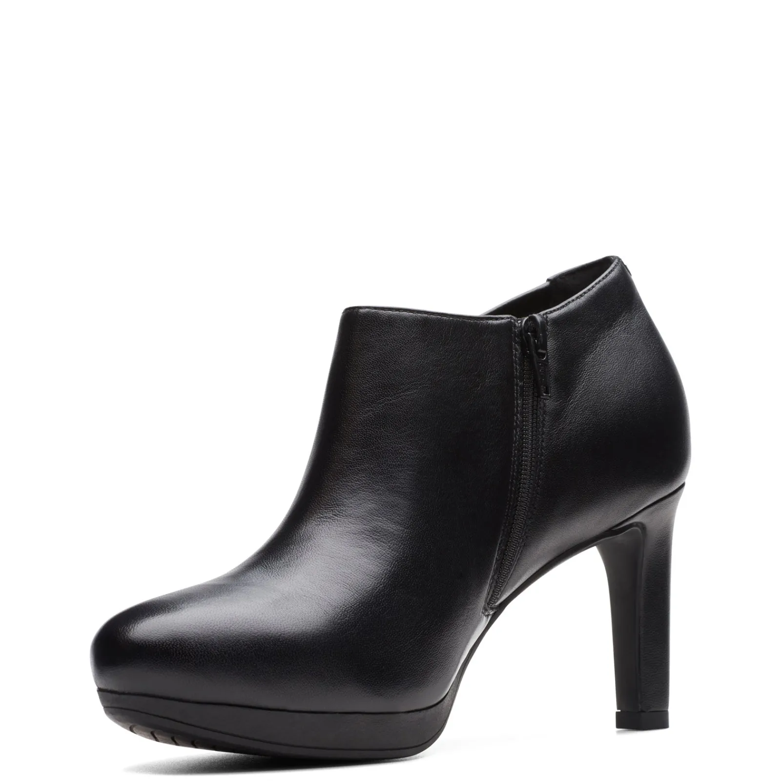 Clarks Pumps & Heels|Women's , Ambyr Hope Shootie Black