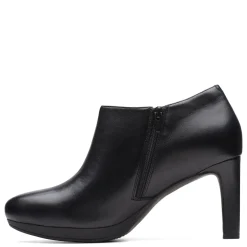 Clarks Pumps & Heels|Women's , Ambyr Hope Shootie Black