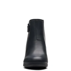 Clarks Boots|Women's , Bayla Glow Boot Black Oily