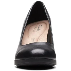 Clarks Pumps & Heels|Women's , Bayla Skip Pump Black