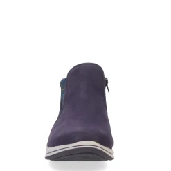 Clarks Boots|Women's , Breeze Clover Boot Navy