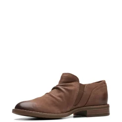 Clarks Boots|Women's , Camzin Pace Shootie Taupe