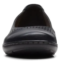 Clarks Flats|Women's , Cora Iris Slip-On Black