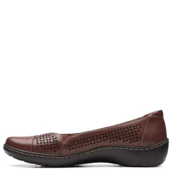 Clarks Flats|Women's , Cora Iris Slip-On Dark Tan Leather