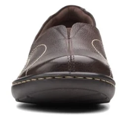 Clarks Flats|Women's , Cora Meadow Slip-On Brown