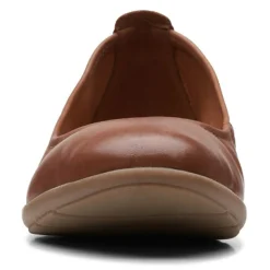 Clarks Flats|Women's , Jenette Ease Flat Tan Solid