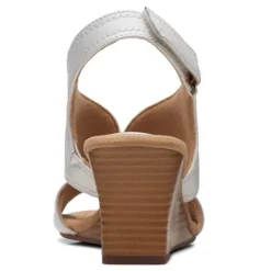 Clarks Wedges|Women's , Kyarra Aster Sandal White