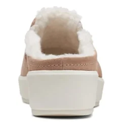 Clarks Sneakers & Athletic|Women's , Layton Gem Slip-On Praline