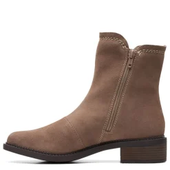 Clarks Boots|Women's , Maye Zip Boot Pebble