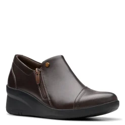 Clarks Boots|Women's , Suttyn Zip Bootie Chocolate
