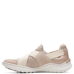 Clarks Sneakers & Athletic|Women's , Teagan Go Slip-On Sneaker Sand