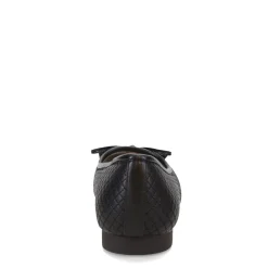 Cliffs by White Mountain Slip-On Shoes|Women's , Bessy Flat Black