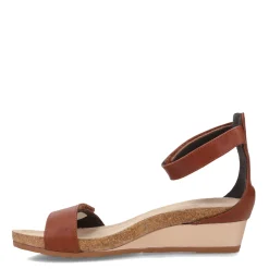 Naot Wedges|Women's , Mermaid Sandal Chestnut