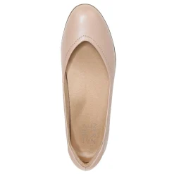 Naturalizer Flats|Women's , Vivienne Flat Creme Brulee