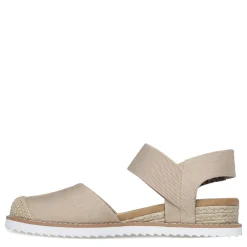 Skechers Wedges|Women's , BOBS Desert Kiss - Sun Shining Sandal Natural