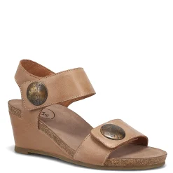 Taos Sandals|Women's , Carousel 3 Sandal Tan