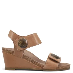 Taos Sandals|Women's , Carousel 3 Sandal Tan