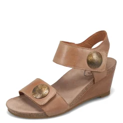 Taos Wedges|Women's , Carousel 3 Sandal Tan
