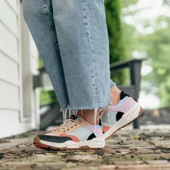 Taos Sneakers & Athletic|Women's , Super Hiker Sneaker Retro Multi