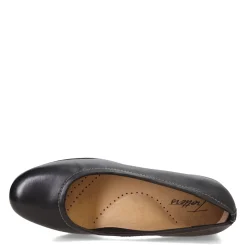 Trotters Flats|Women's , Darcey Flat Black Leather